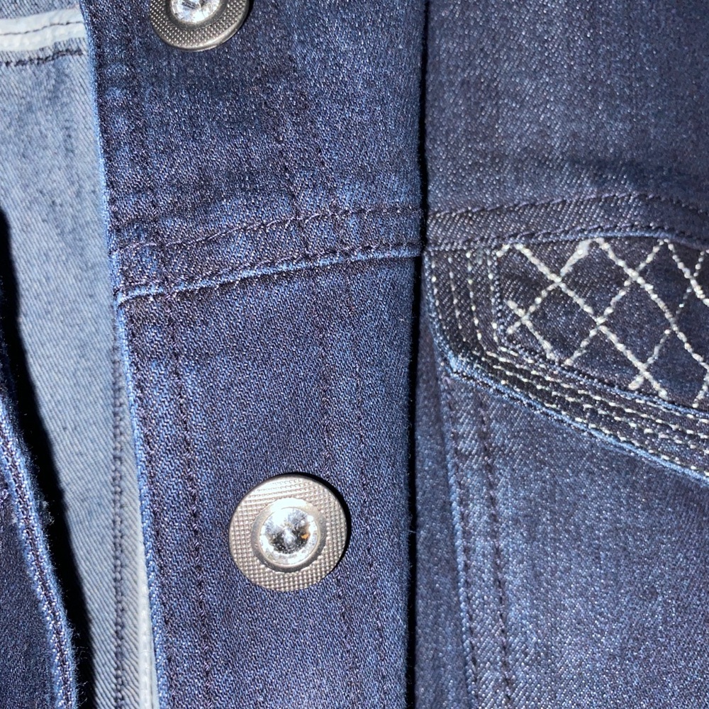Jacket - Picture 4 of 5